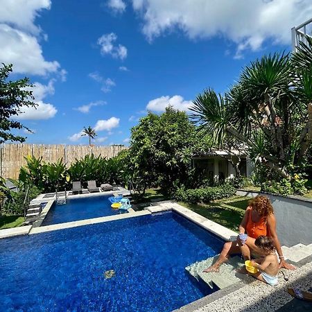 Private Suite In A Kids Friendly Big Shared Villa In Canggu Exteriér fotografie